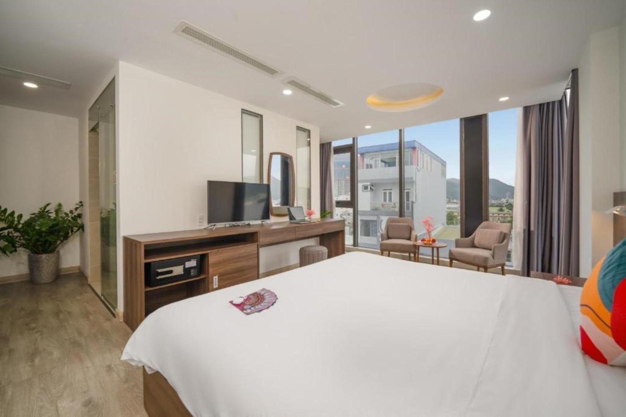 Mira Grand Hotel Quy Nhon Exterior foto